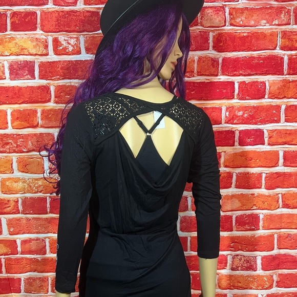 Affliction Women’s T-Shirt - Picture 3 of 12